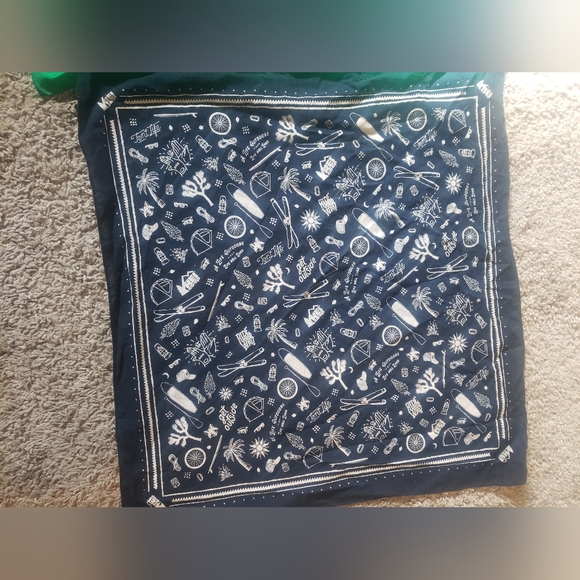 REI Bandana Bundle - Picture 3 of 4